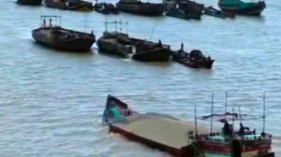 কুষ্টিয়ায় হাইকোর্টের নিষেধাজ্ঞা উপেক্ষা করে বালু উত্তোলন