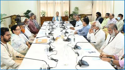 আরও ১৩টি দল-জোটের সঙ্গে বৈঠকে বসেছেন প্রধান উপদেষ্টা