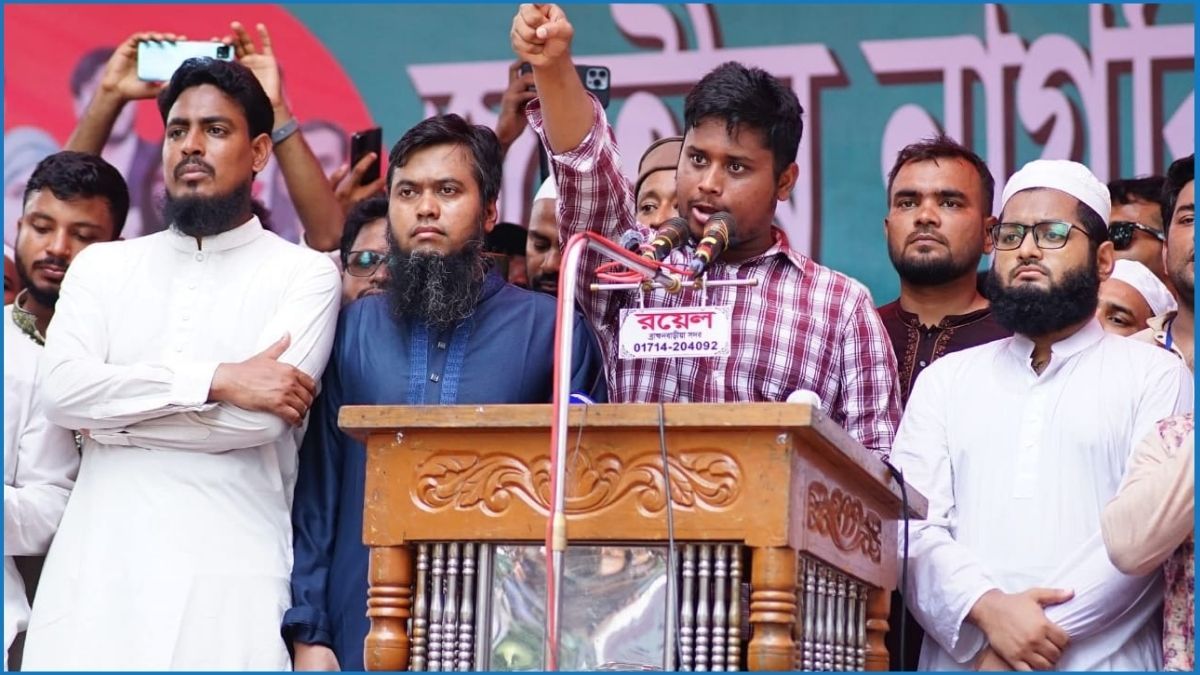 রাষ্ট্রের কাছে স্বাভাবিক মৃত্যুর নিশ্চয়তা চাইলেন হাসনাত