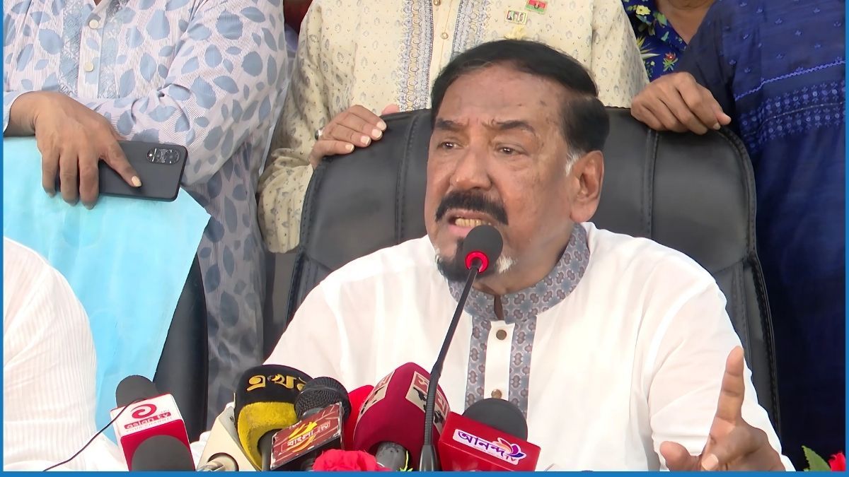 ছাত্ররা দুর্নীতির কাছে ‘আত্মসমর্পণ’ করেছে