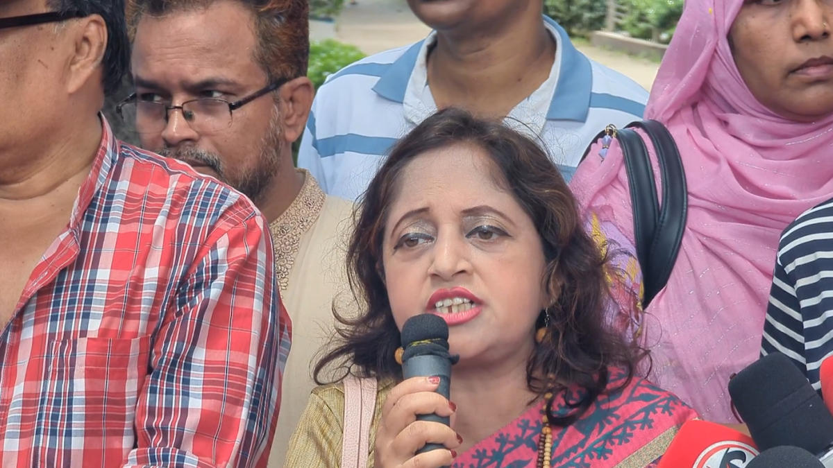 'দাবি না মানলে উপদেষ্টার প/দ/ত্যা/গে/র দানি জানাবো'