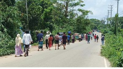 সরাইলে অনির্দিষ্টকালের কর্মবিরতিতে সিএনজি চালকরা