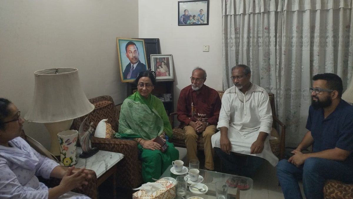 বিমান দুর্ঘটনায় নিহত শিক্ষিকার বাড়িতে রিটা রহমান