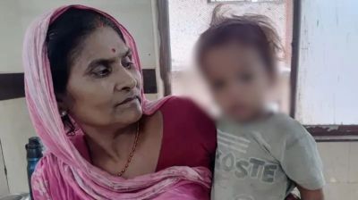 শিশুর কামড়ে সাপের মৃত্যু