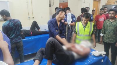 ফেনীতে ট্রাকের পেছনে মাইক্রোবাসের ধাক্কা, নিহত ১