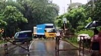বাবুগঞ্জে বাসচাপায় মোটরসাইকেল আরোহী নিহত