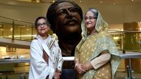 শেখ হাসিনার বিচার শুরু, গ্রেপ্তারি পরোয়ানা জারি