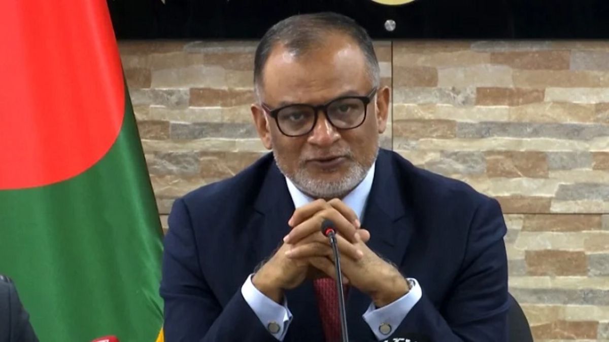 মার্কিন শুল্ক কমানোয় বৈশ্বিক প্রতিযোগিতায় বাংলাদেশের সক্ষমতা বাড়বে