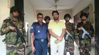 পিরোজপুরে চাঁদাবাজির অভিযোগে সাবেক যুবদল নেতা গ্রেপ্তার