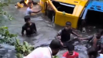 কুমিল্লায় ফুটবল খেলা শেষে ফেরার পথে ট্রাক খাদে, শিক্ষার্থী নিহত