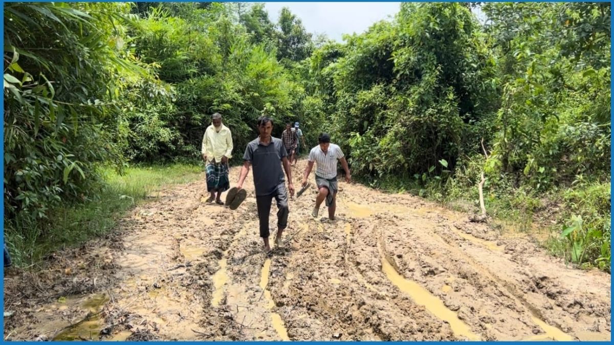 খাগড়াছড়িতে সড়কের বেহাল দশা, ভোগান্তিতে শতাধিক পরিবার