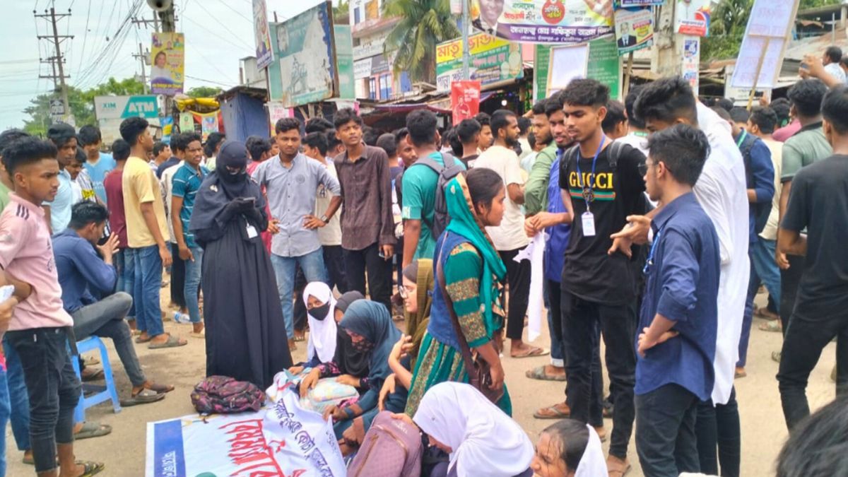 শাহরাস্তিতে জুলাই গণঅভ্যুত্থানে আহতদের গেজেটে ভুয়া নাম অন্তর্ভুক্তির অভিযোগ