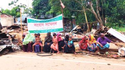 শেরপুরে আকাশের নিচে ভূমিহীন ১২ পরিবার, চান সরকারি জমিতে আবাসন