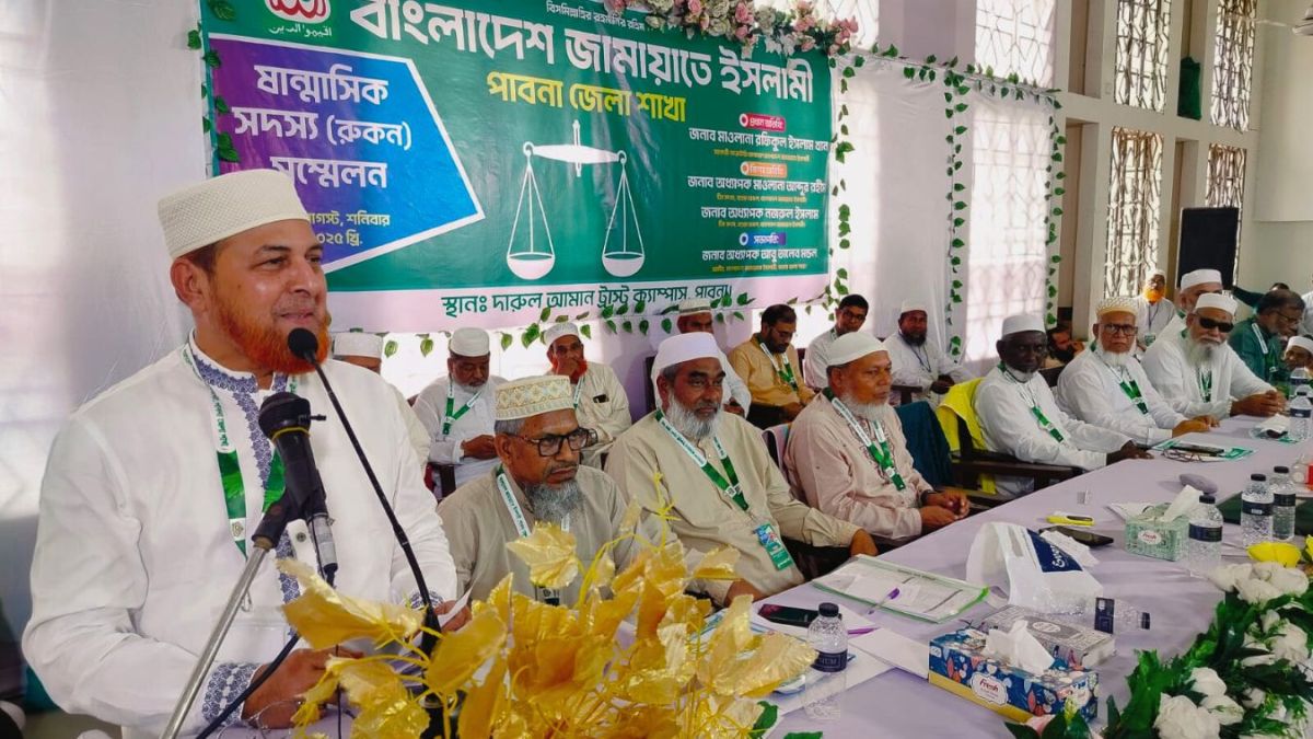 অবিলম্বে সংস্কার ও গণহত্যার বিচার করতে হবে : রফিকুল ইসলাম