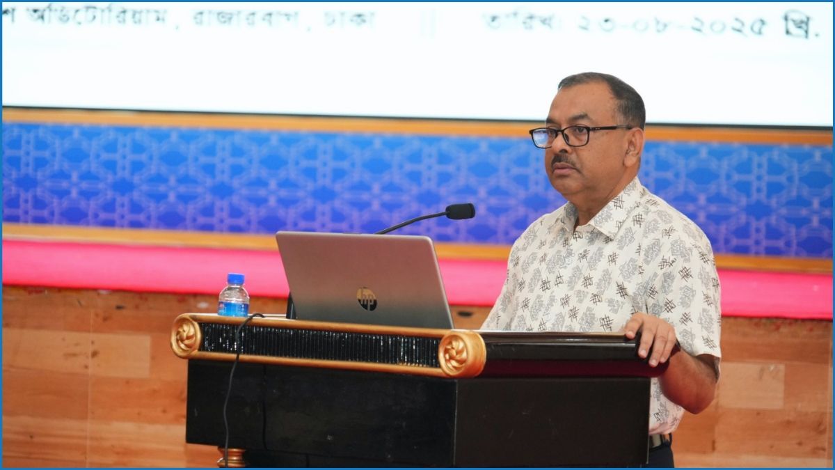 ব্যস্ত সড়ক নয়, বিকল্প স্থানে সভা-সমাবেশের আহ্বান ডিএমপি কমিশনারের