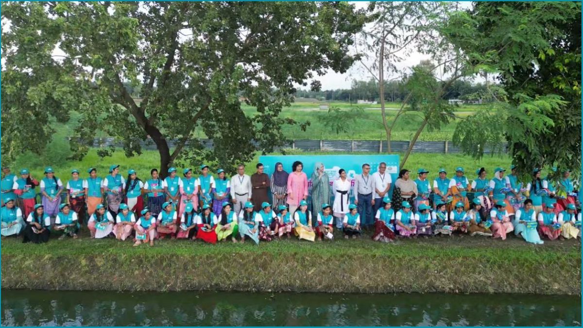 মানিকগঞ্জে নারীদের স্বাস্থ্য, সুরক্ষা ও স্বনির্ভরতা নিয়ে কর্মশালা