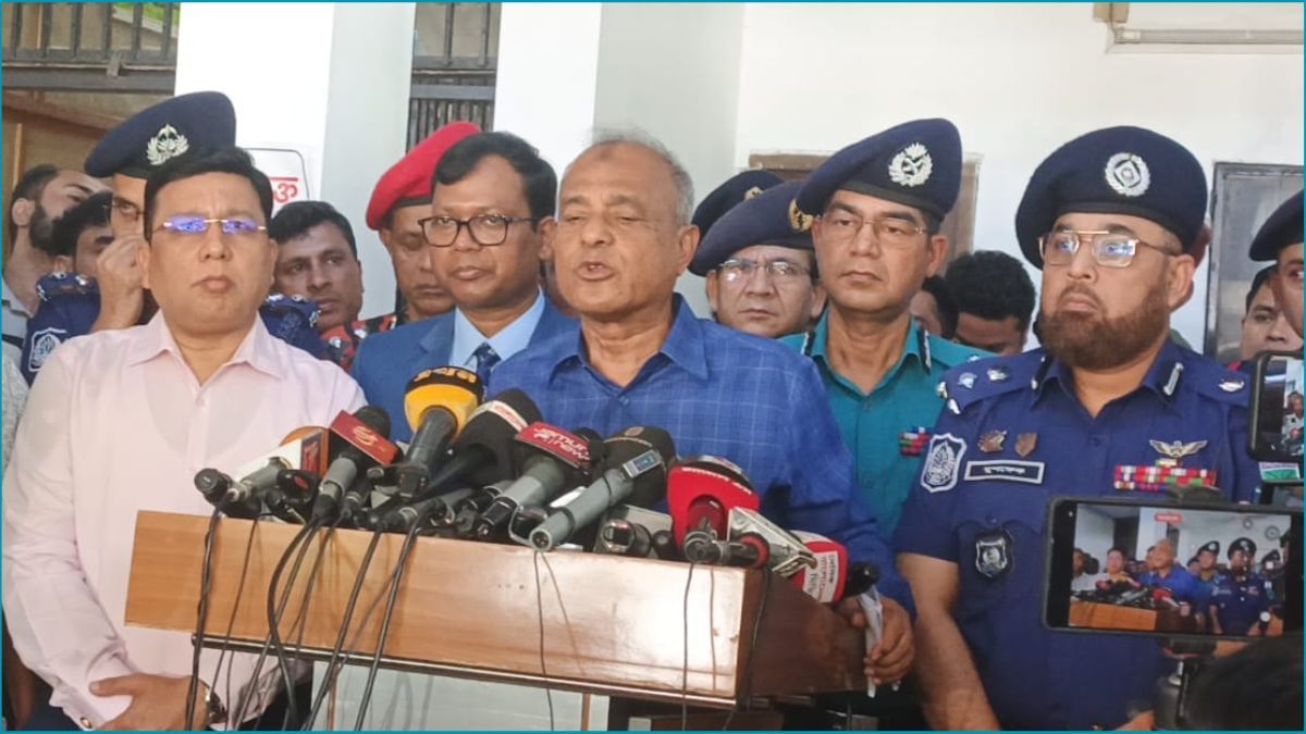 নির্বাচনে সেনার পাশাপাশি নৌ ও বিমানবাহিনীও থাকবে : স্বরাষ্ট্র উপদেষ্টা