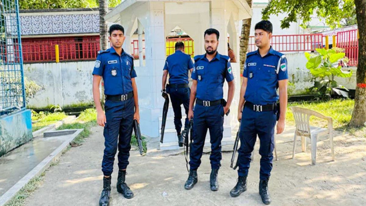 নুরাল পাগলা ইস্যু : কু‌ষ্টিয়ায় ২৪ ঘণ্টা পুলিশি নিরাপত্তায় লালনের আখড়াবাড়ি