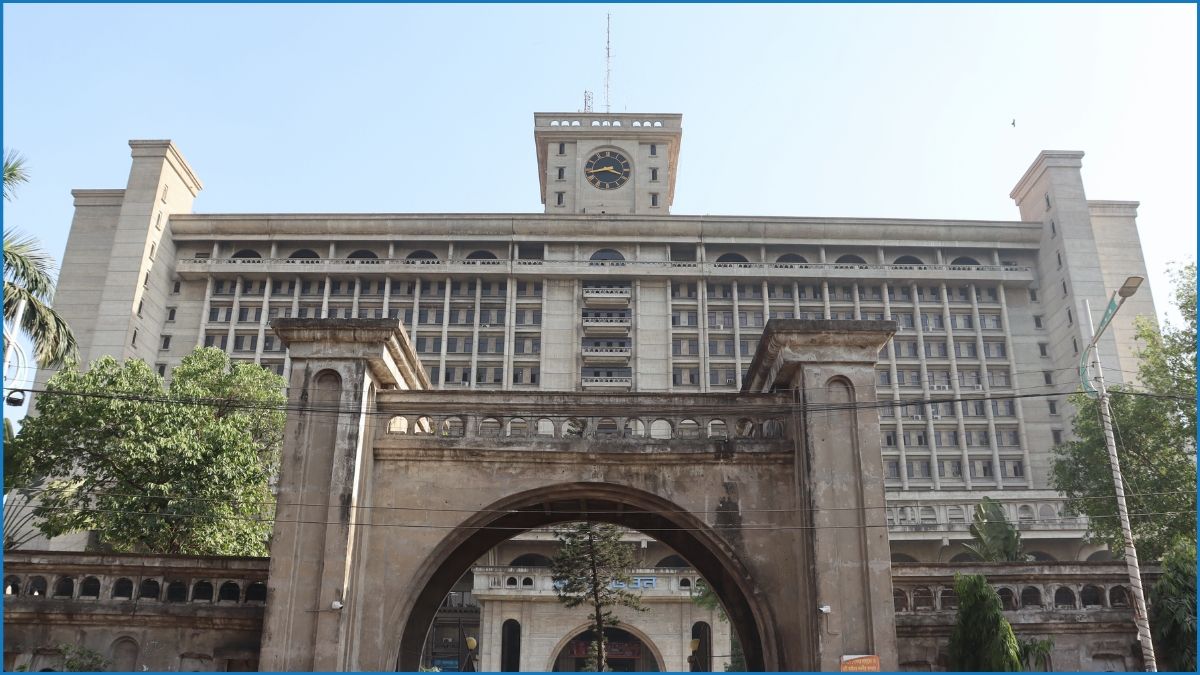 অফিস বন্ধ থাকলেও ডিএসসিসির গাড়িতে ৫ কোটি টাকার জ্বালানি তেল খরচ!