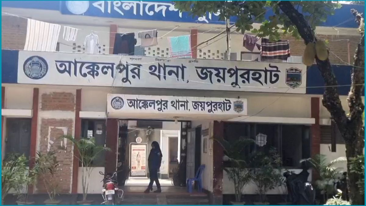 বিদ্যালয়ে ছাত্রীকে যৌন নির্যাতনের মামলায় যুবক গ্রেপ্তার