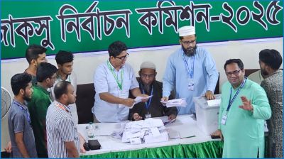জাকসু নির্বাচনে এখনো চলছে ভোট গণনা