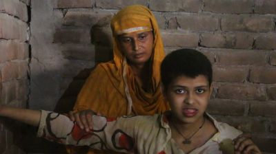 ১৮ বছর বয়সী নাজমিনের ১৩ বছর ধরে শিকলবন্দী জীবন, সারাদিন কাটে অন্ধকার ঘরে