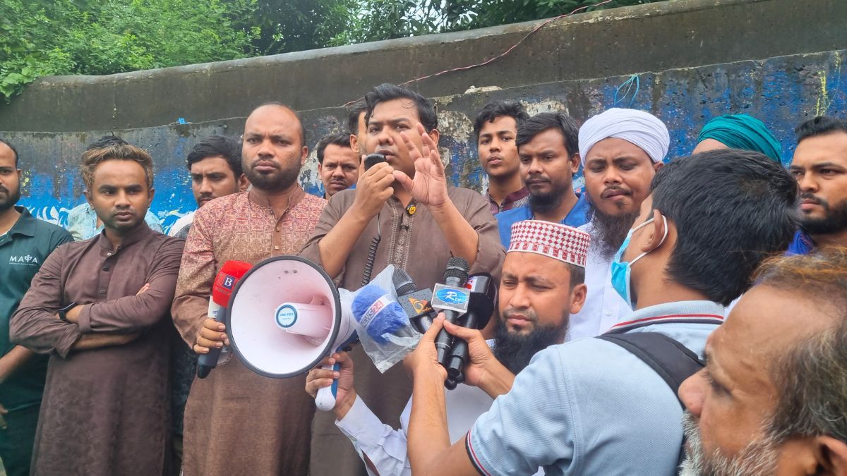 ঘোড়াশালে বিআইডব্লিউটিএ-রেলের জমিতে উচ্ছেদ নয়, স্থায়ী সমাধান চান এনসিপি নেতা তুষার