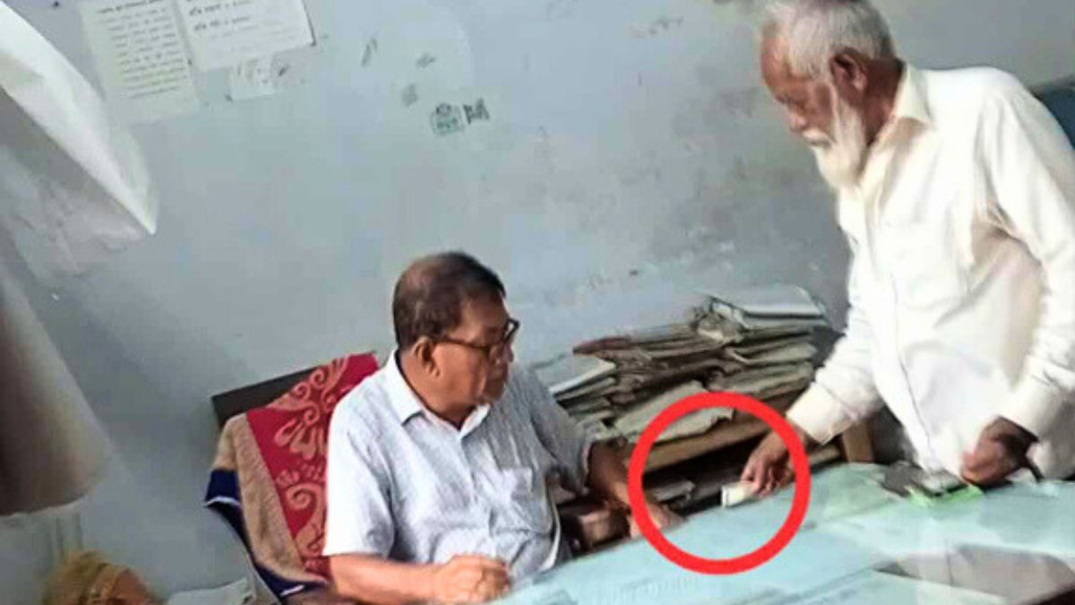 নলছিটি সেটেলমেন্ট অফিসে ঘুষ লেনদেনের ভিডিও ভাইরাল