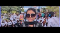 ‘দশম গ্রেড আমাদের অধিকার, বিএসসিরা কেন দাবি করবে?’