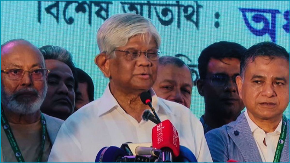 কেবল পড়াশোনা নয়, সততা চর্চাও করতে হবে : অর্থ উপদেষ্টা