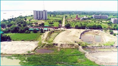 নারায়ণগঞ্জে ৭০ বছর বেদখল থাকা ৬০ কোটি টাকার জমি উদ্ধার