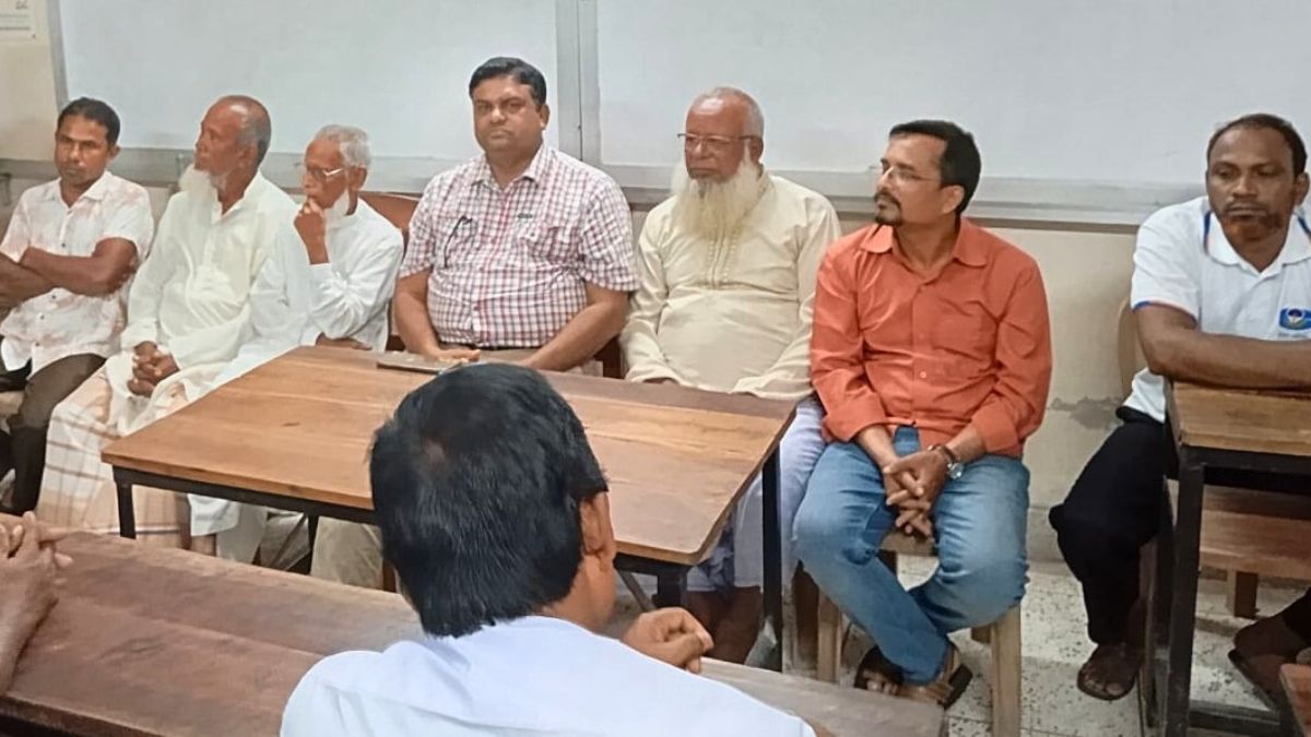 ডিমলায় ধানের শীষ প্রতীকে ভোট চেয়ে উঠান বৈঠক ও গণযোগাযোগ