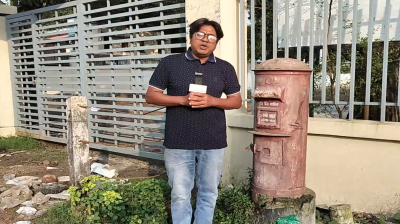 ডাকপিয়ন আছে,ডাকবাক্সও আছে, নেই শুধু 'চিঠি'