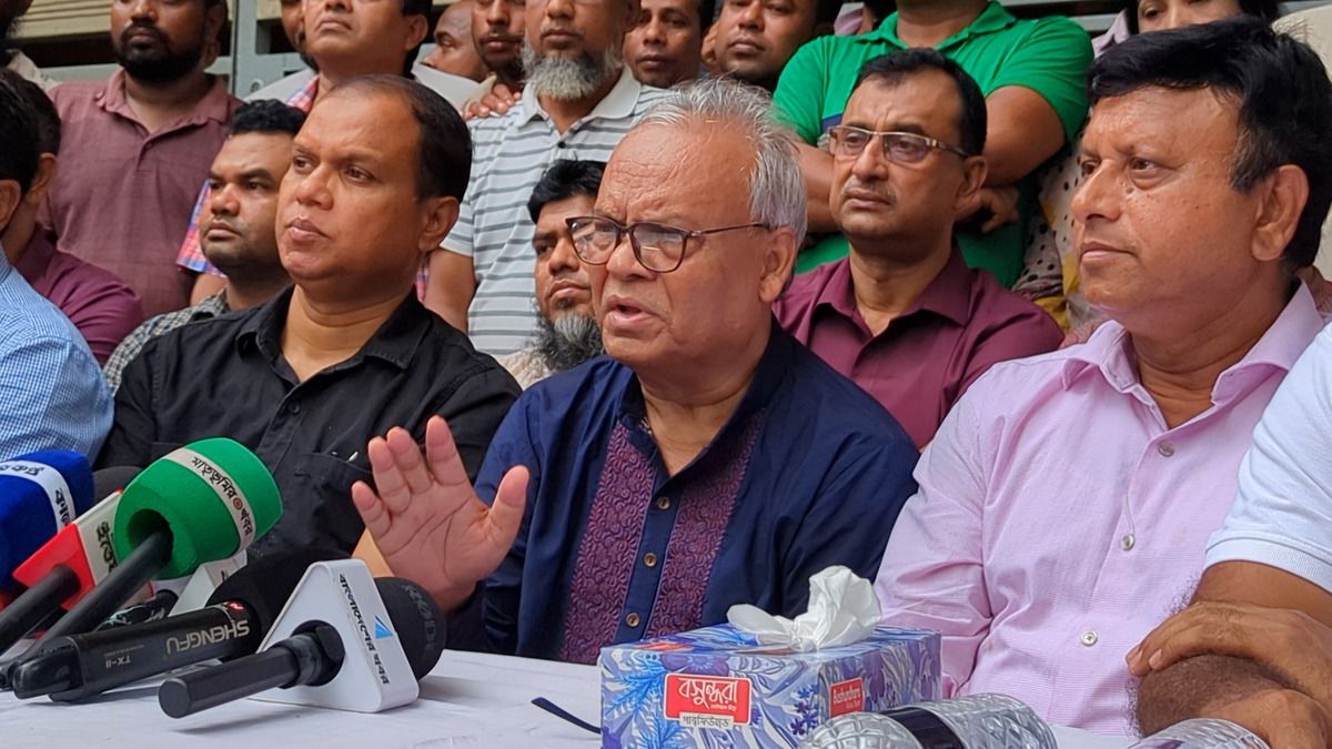 দুটি কিডনি বিকল রাজ্জাকের পাশে দাঁড়ালো বিএনপি