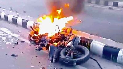 নারায়ণগঞ্জে দুর্ঘটনা ও পৃথক ঘটনায় ৪ জনের মৃত্যু