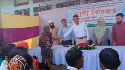 জয়পুরহাটে ক্ষুদ্র নৃ-গোষ্ঠীর সদস্যদের মাঝে বিনামূল্যে ছাগল বিতরণ