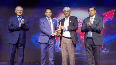 বাংলাদেশ বিজনেস অ্যাওয়ার্ডে আবারও বর্ষসেরা প্রতিষ্ঠানের সম্মাননা পেল ওয়ালটন