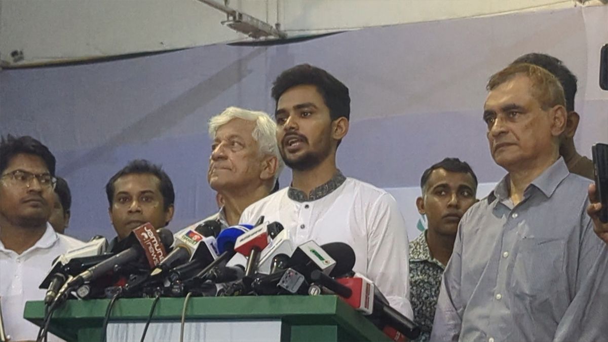 এরকম ক্লাব রেখে ক্রিকেটের কোনো উন্নতি হচ্ছে না : উপদেষ্টা আসিফ