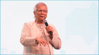 গ্যালারিতে বসে দেখার দিন শেষ, এখন নিজেরা খেলব : ড. ইউনূস