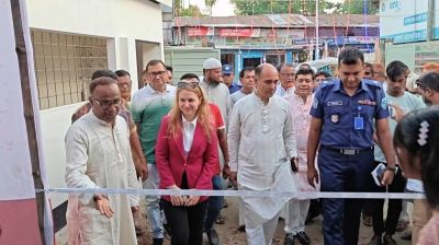 লালমনিরহাটে দেব বাড়ি পূজা মণ্ডপ উদ্বোধন করলেন হাঙ্গেরির কনসাল