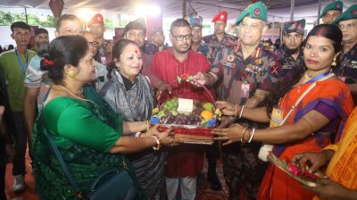 রাজধানীর ঢাকেশ্বরী ও রমনা কালী মন্দির পরিদর্শনে বিজিবি মহাপরিচালক