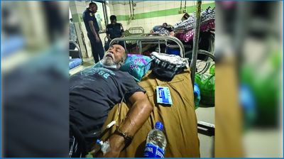 হাসপাতালের বিছানায় সাবেক মন্ত্রীর হাতে হাতকড়া নিয়ে যা বলছে কারা কর্তৃপক্ষ