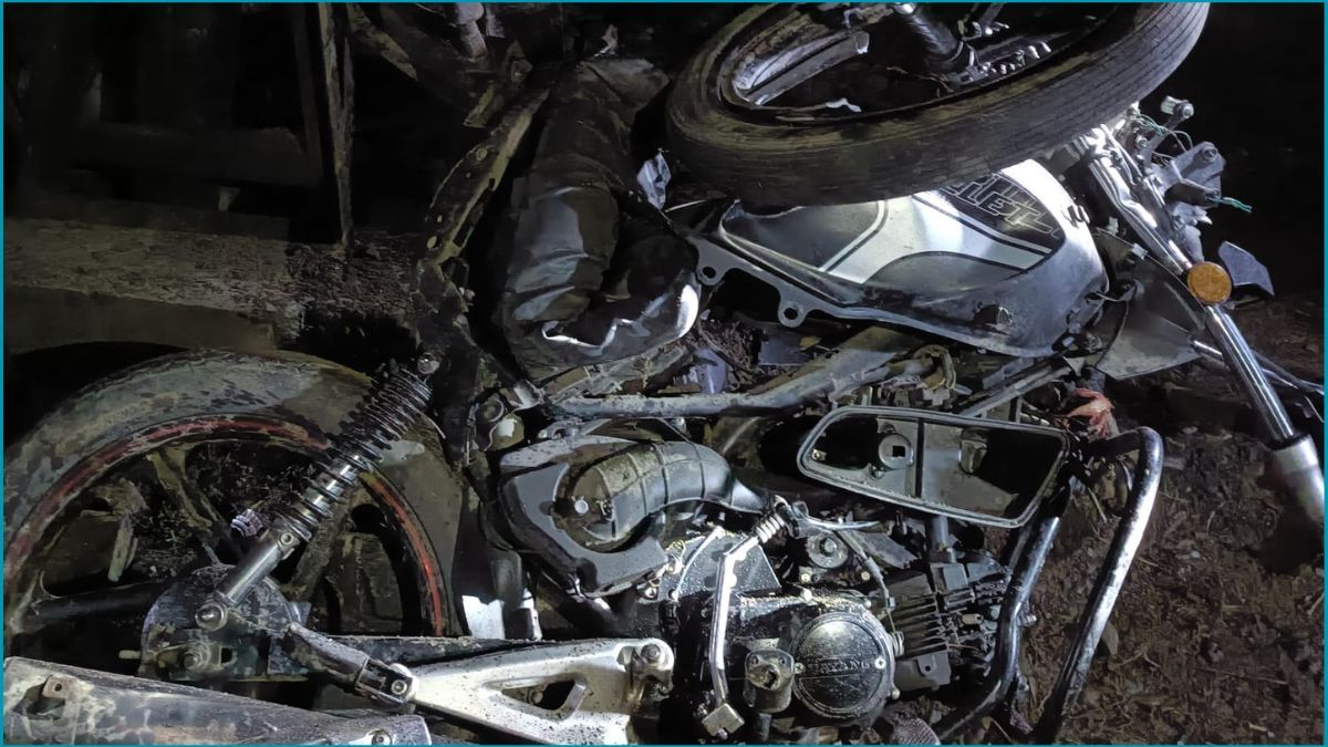 বগুড়ায় ট্রেনের ধাক্কায় ২ মোটরসাইকেল আরোহী নিহত