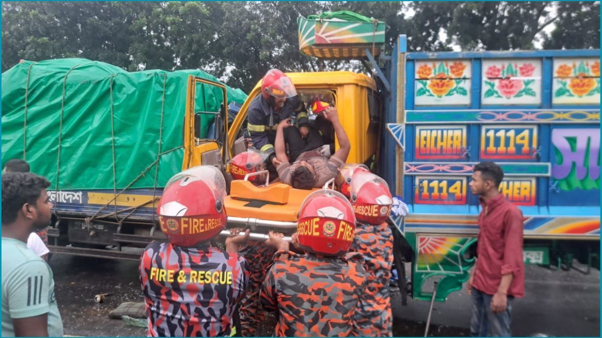 ঈশ্বরদীতে দুই ট্রাকের সংঘর্ষে নিহত ১, আহত ৩