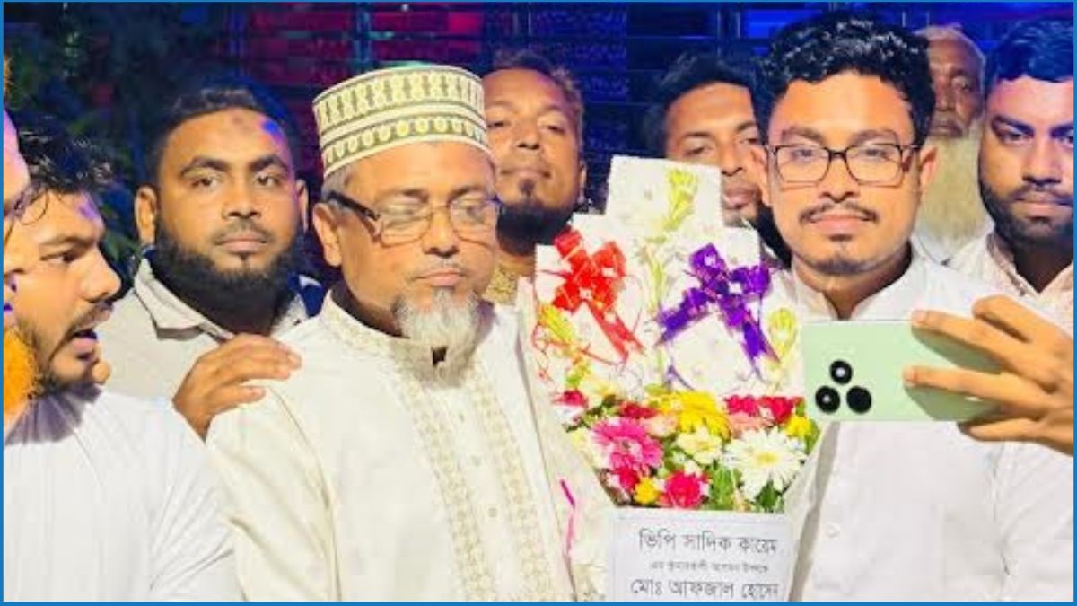 জুলাইয়ের আকাঙ্ক্ষা না মানলে অন্তর্বর্তী সরকারের পরিণতি হাসিনার চেয়েও খারাপ হবে