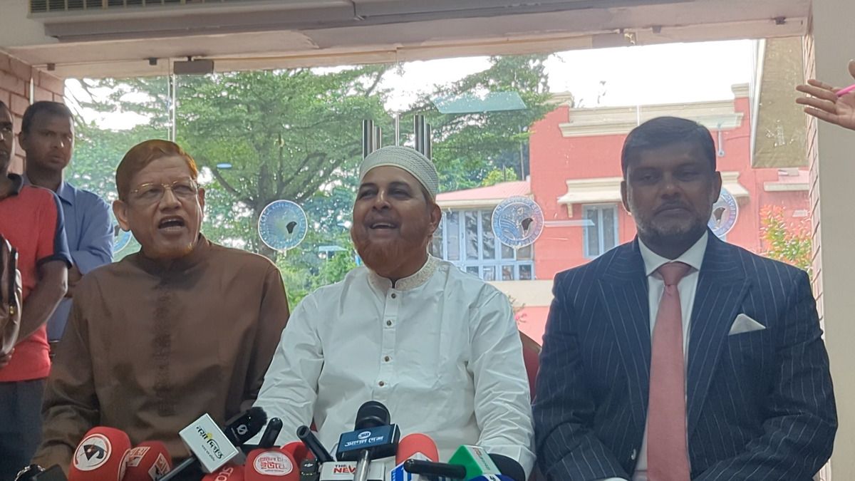 বিএনপির সাথে আমাদের কোনো দূরত্ব নেই : জামায়াত