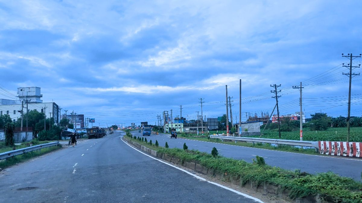 পটিয়া বাইপাস সড়কে অন্ধকার নামলেই সক্রিয় কুখ্যাত ‘ত্রিপল পার্টি’ চক্র