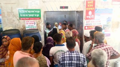 হাসপাতালের ভেতরে রোগী সেজে চোরচক্র, হাতিয়ে নিচ্ছে মোবাইল-টাকা
