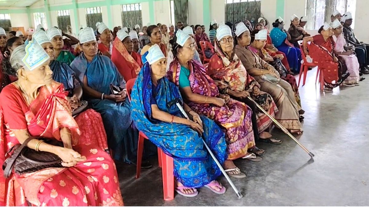 প্রবীণদের হাতে গড়া পৃথিবী, তরুণদের স্বপ্নে নতুন রঙ