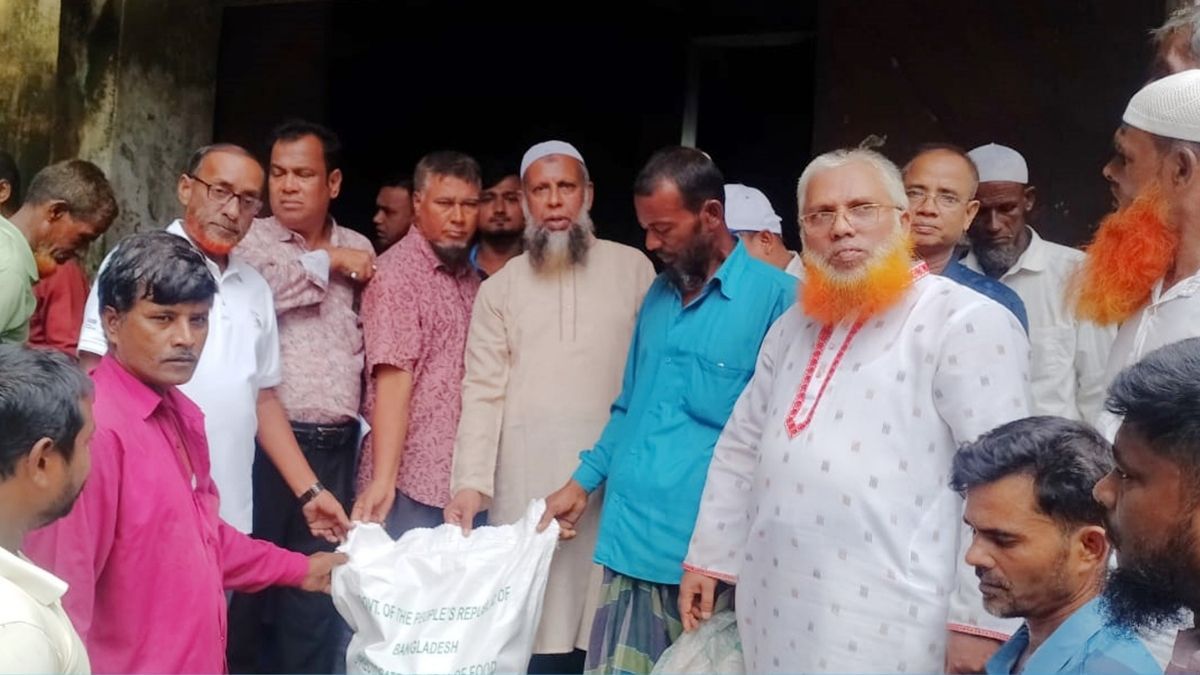 চাঁদপুরে ৪৫ হাজার জেলেকে খাদ্য সহায়তা প্রদান